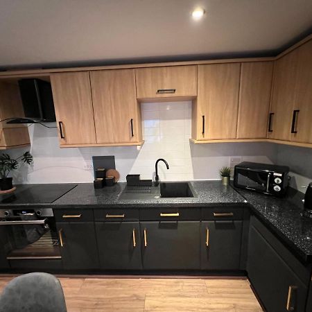 Modern 2 Bedroom Aesthetic Apt Manchester Exterior photo